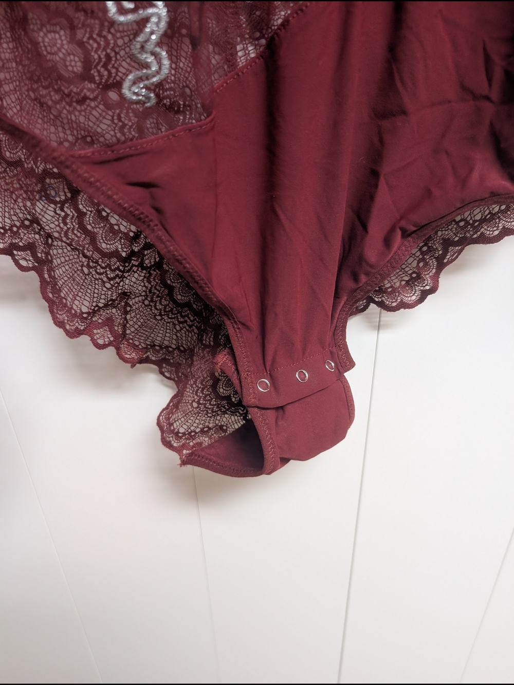 Thistle & Spire Plus Size Long Sleeve Burgundy Angel Bodysuit, 3X - Picture 5 of 7